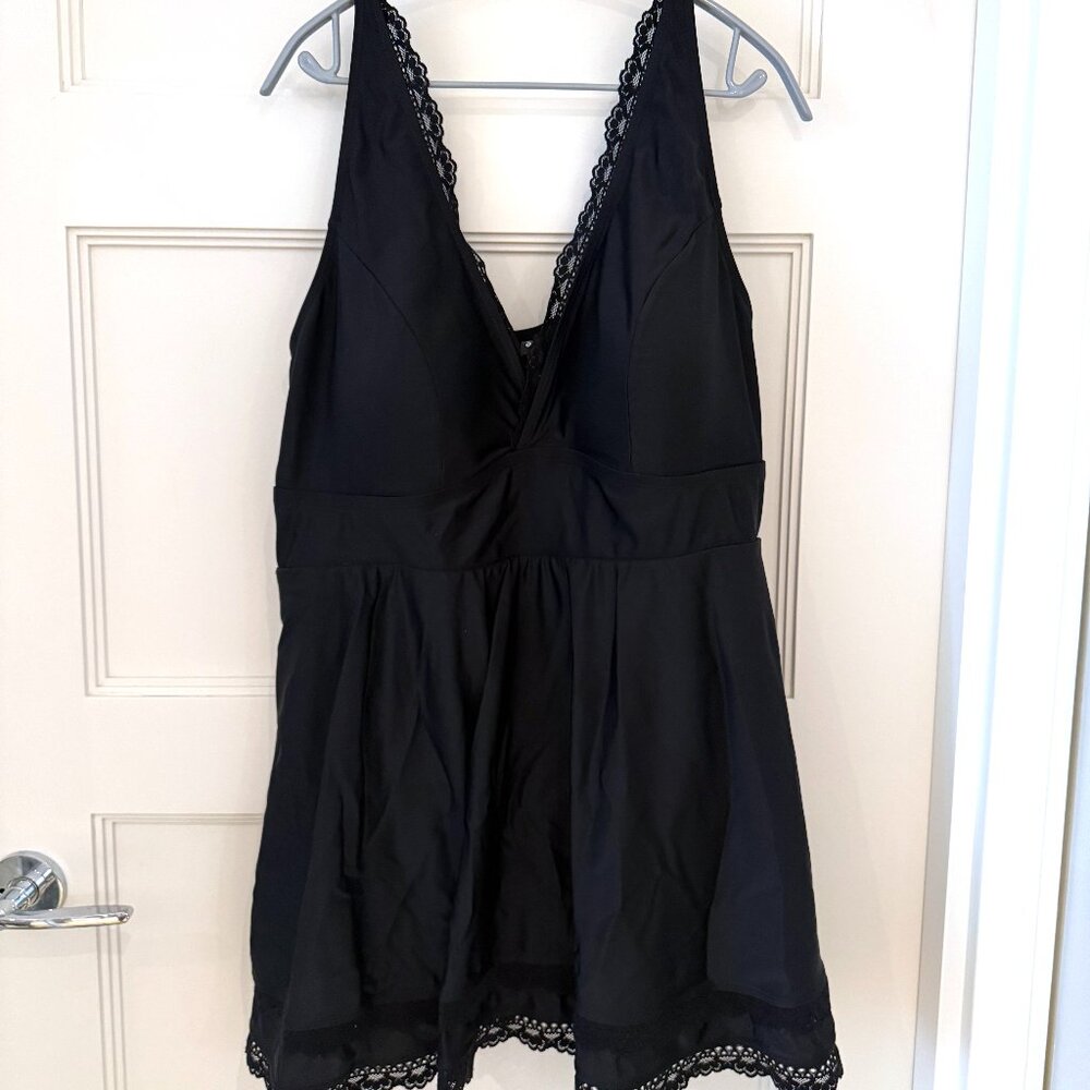 Size Torrid 3 - Black V-Neck Swimsuit with Skirt